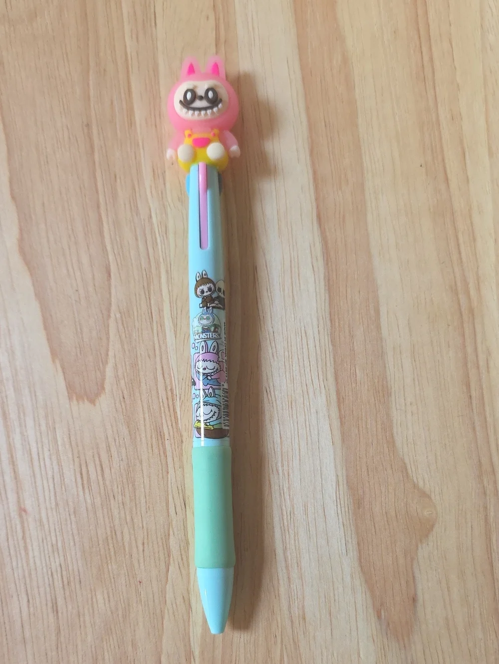 Labubu style Multi-Color Retractable nwot